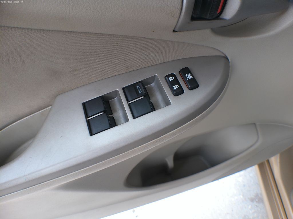 2012 Toyota Corolla Image 10