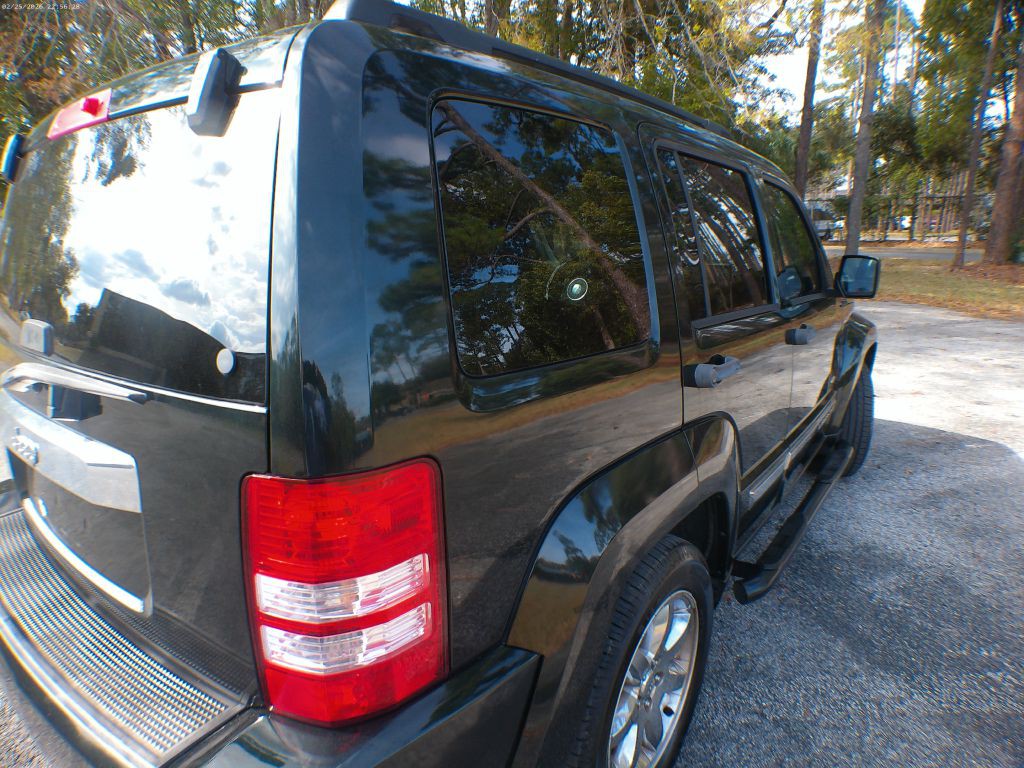 2012 Jeep Liberty Image 3