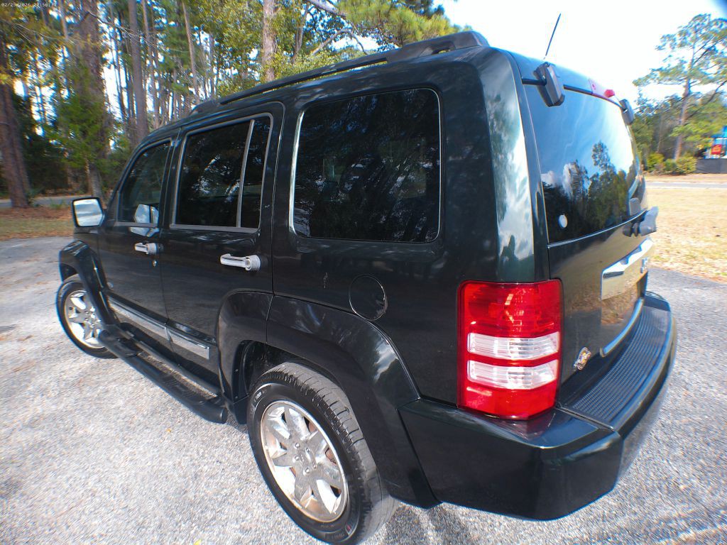 2012 Jeep Liberty Image 4