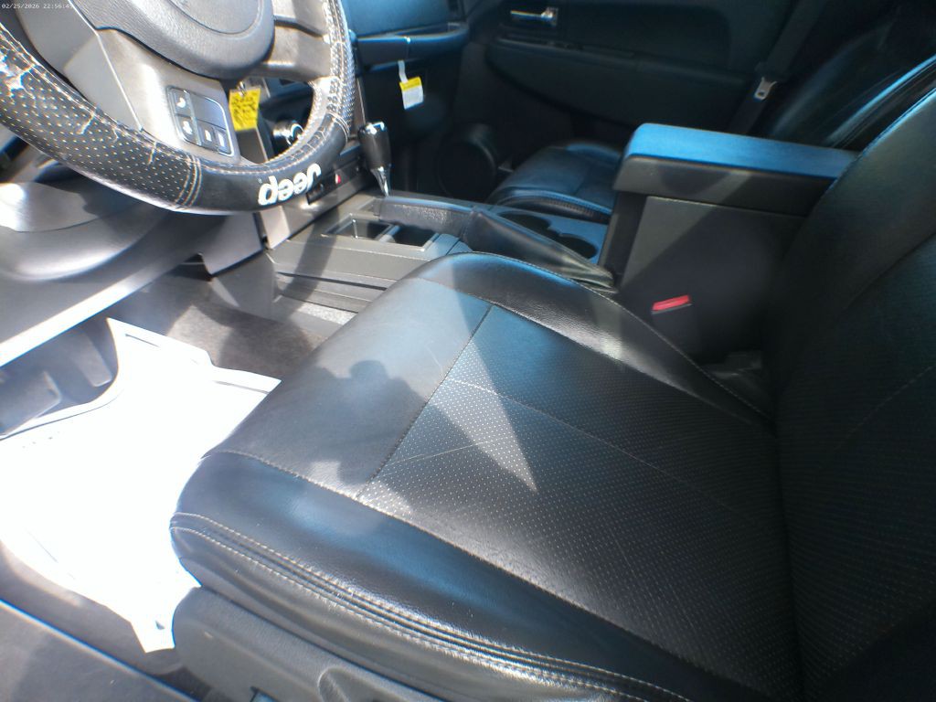 2012 Jeep Liberty Image 5