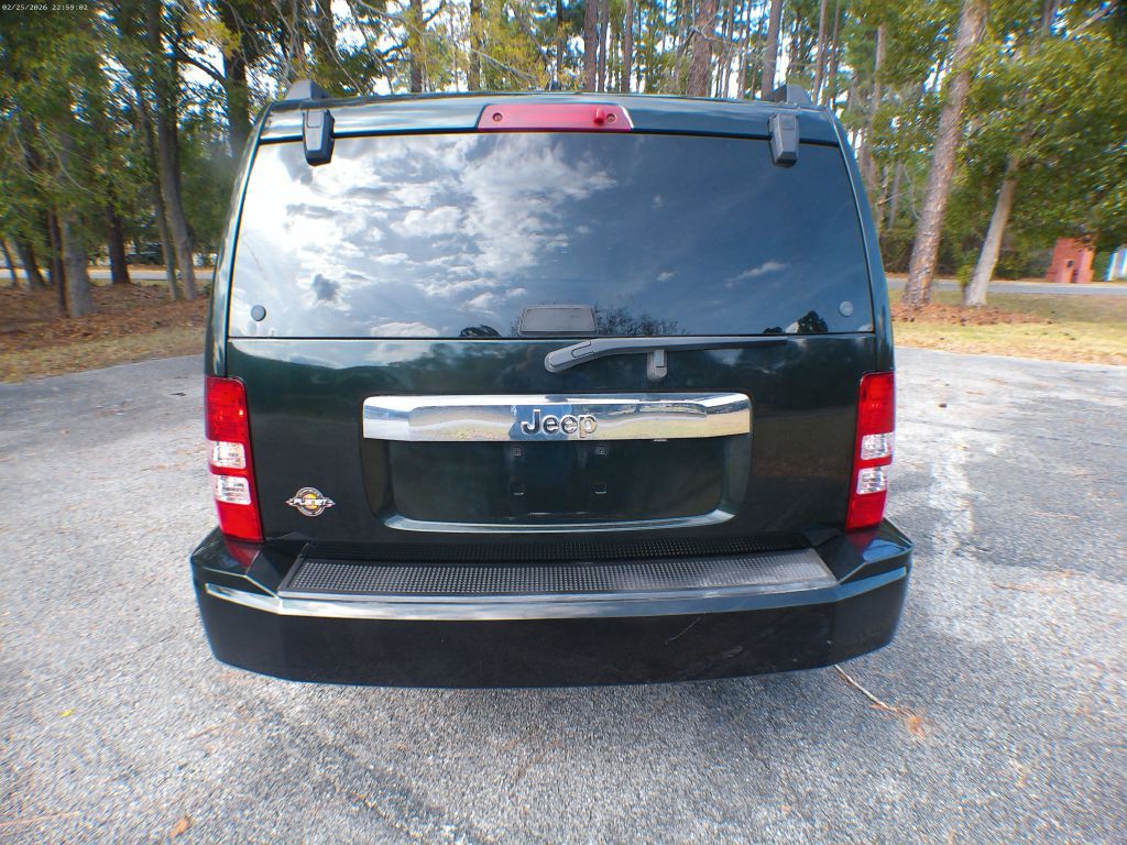 2012 Jeep Liberty Image 17