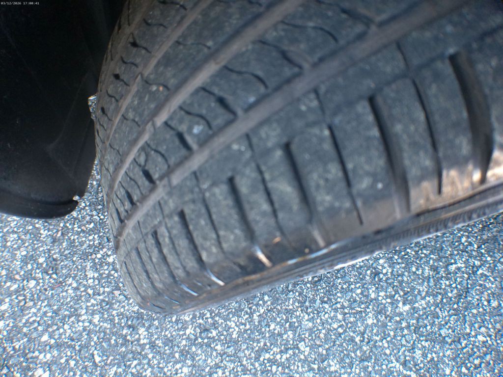 2009 Pontiac Vibe Image 16