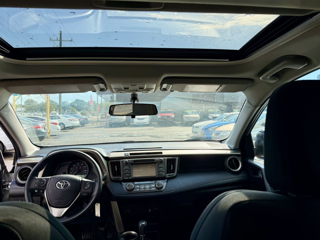 2015 Toyota Rav4 Image 5