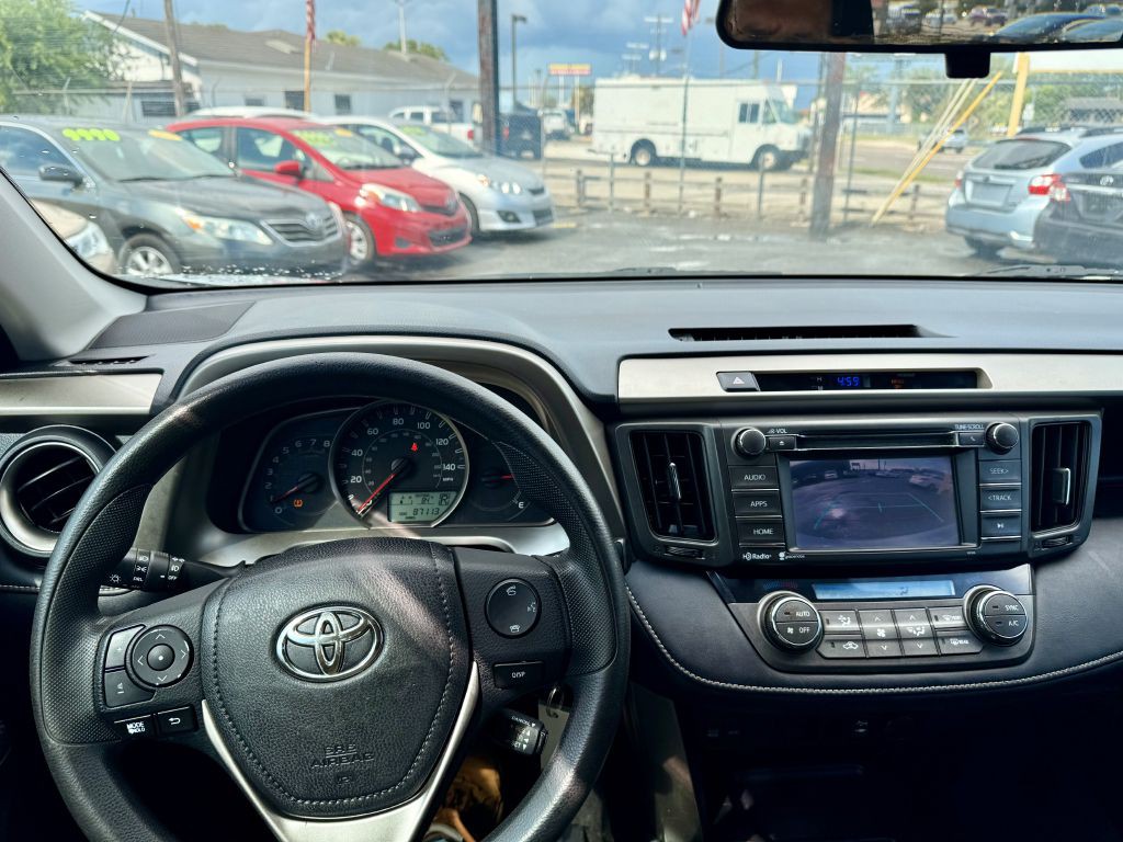 2015 Toyota Rav4 Image 6