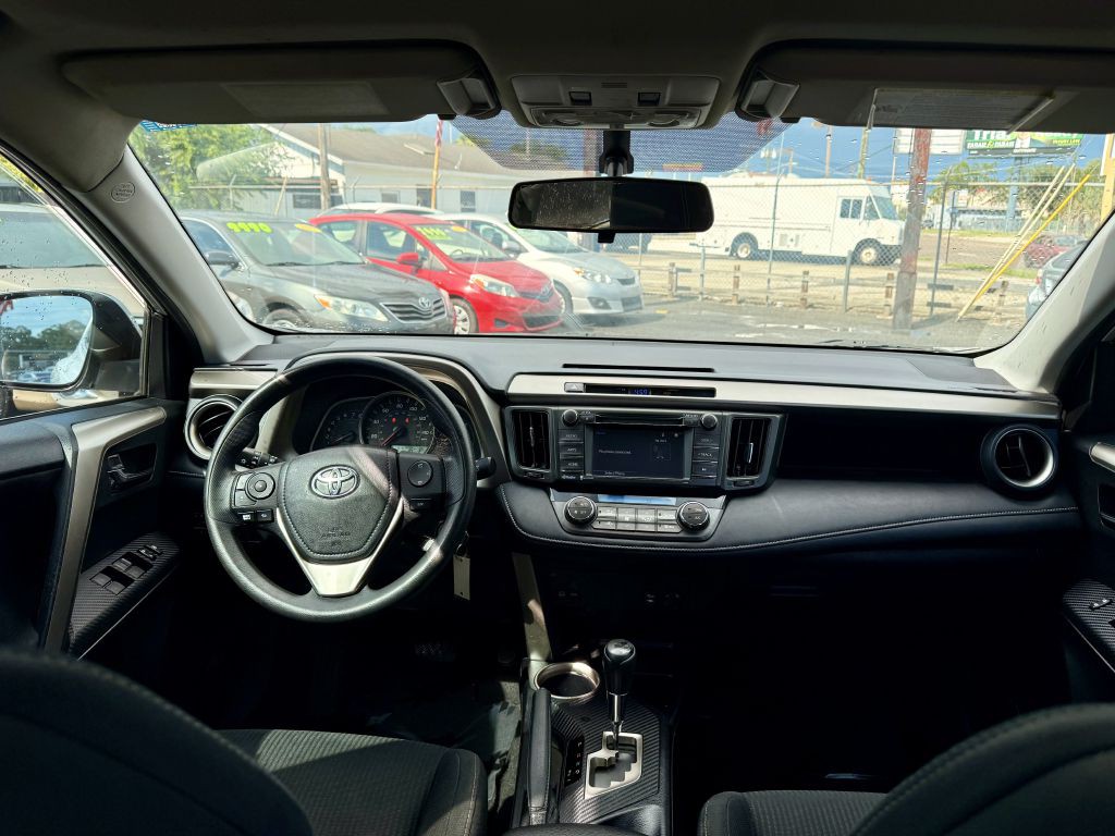 2015 Toyota Rav4 Image 7