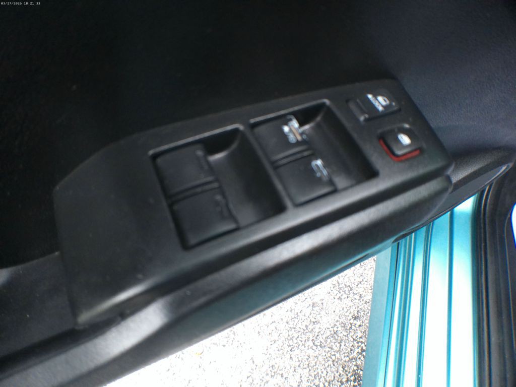 2013 Honda Fit Image 8