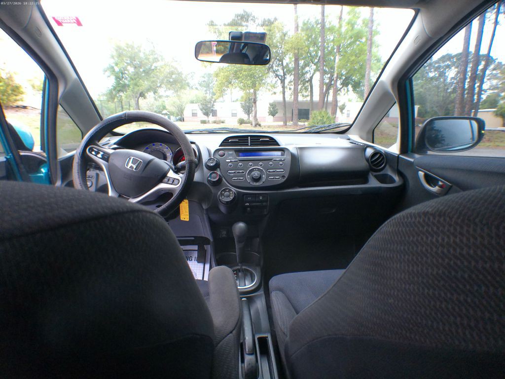 2013 Honda Fit Image 12