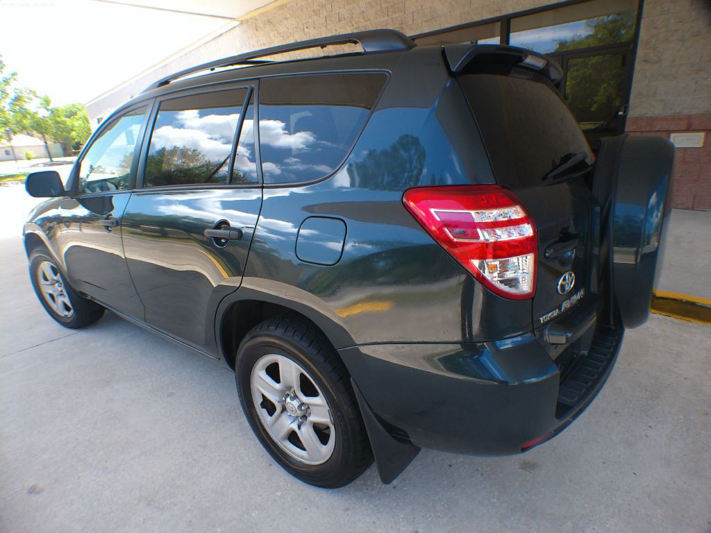 2010 Toyota Rav4 Image 4