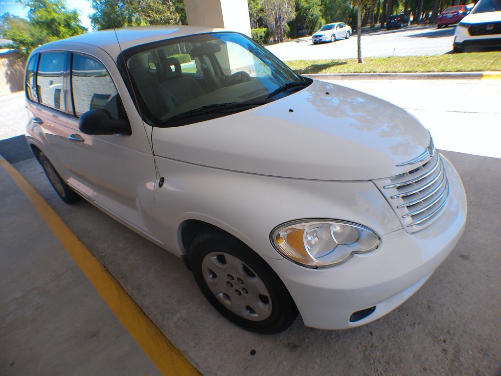 2006 Chrysler PT Cruiser Image 2