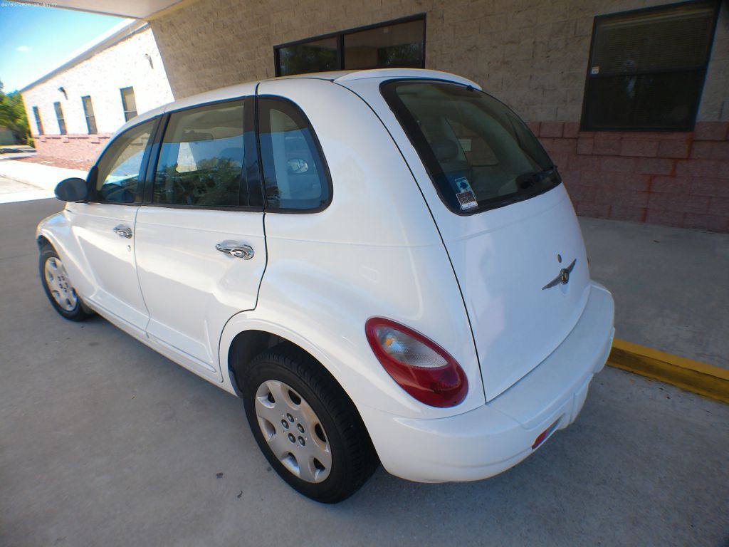 2006 Chrysler PT Cruiser Image 3