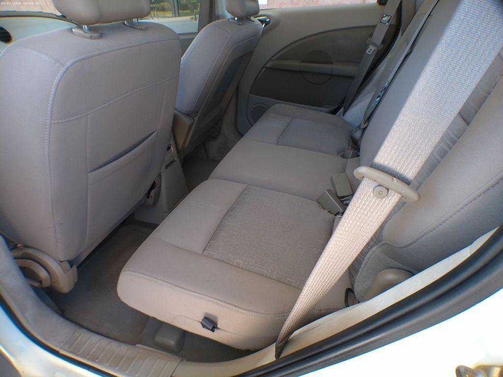 2006 Chrysler PT Cruiser Image 8