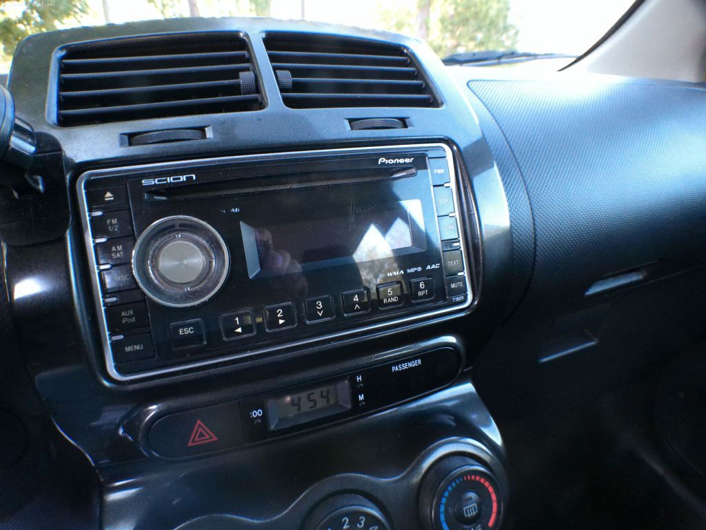 2009 Scion xD Image 12