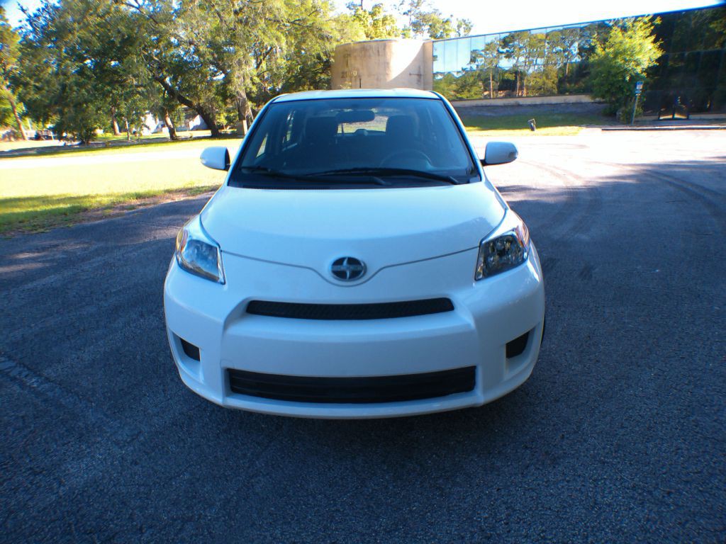 2009 Scion xD Image 15