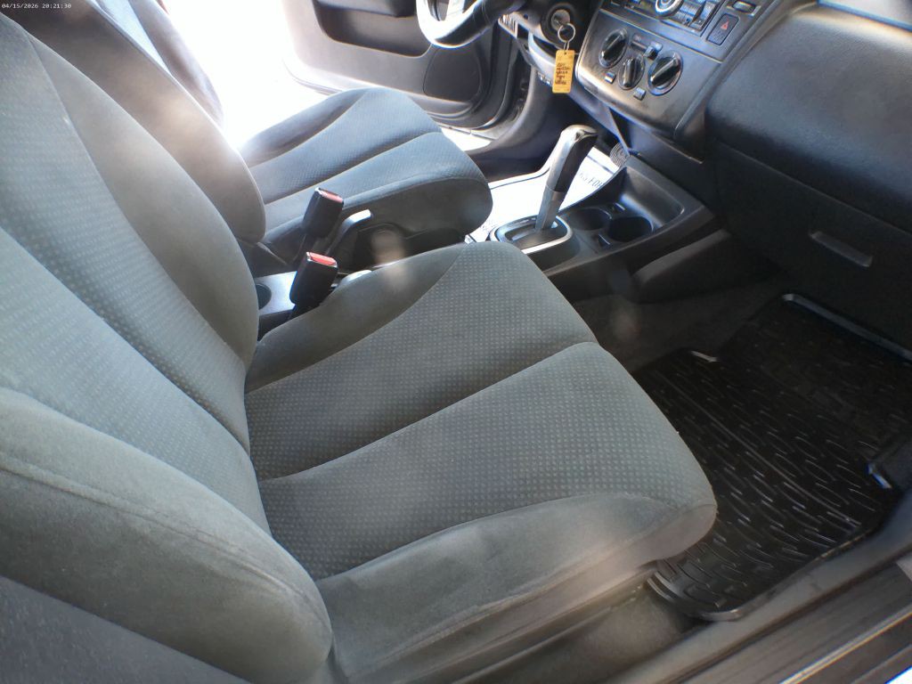 2011 Nissan Versa Image 7