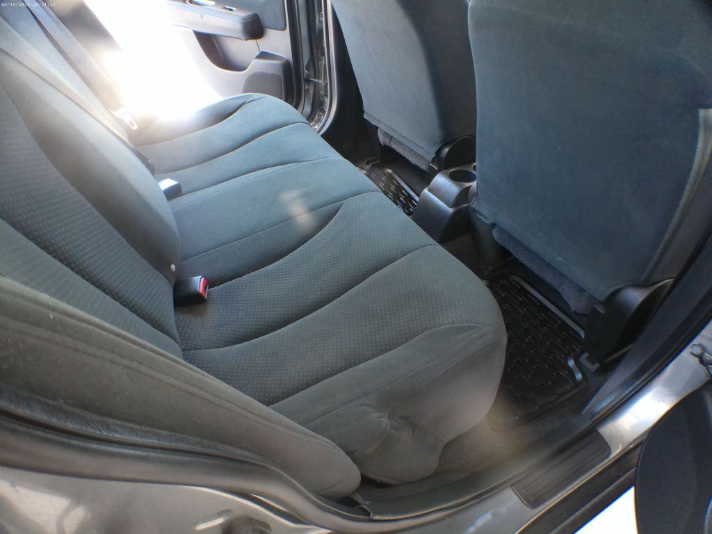 2011 Nissan Versa Image 8