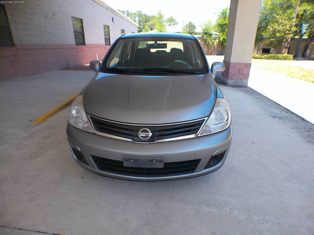 2011 Nissan Versa Image 12