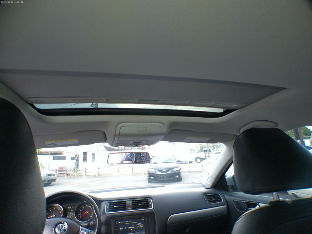 2016 Volkswagen Jetta Image 3