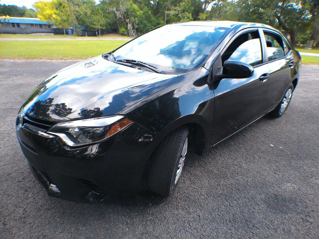 2016 Toyota Corolla Image 1