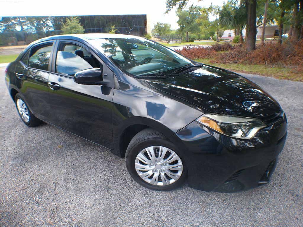 2016 Toyota Corolla Image 2
