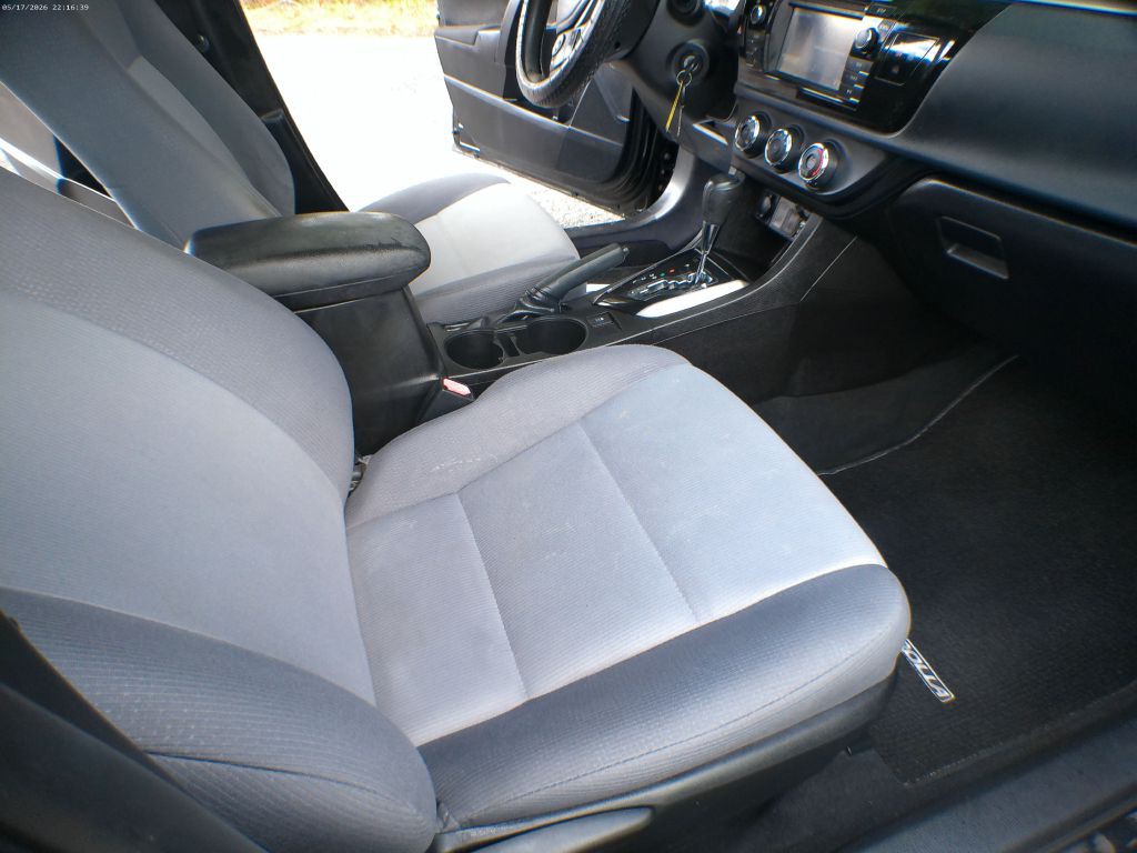 2016 Toyota Corolla Image 7