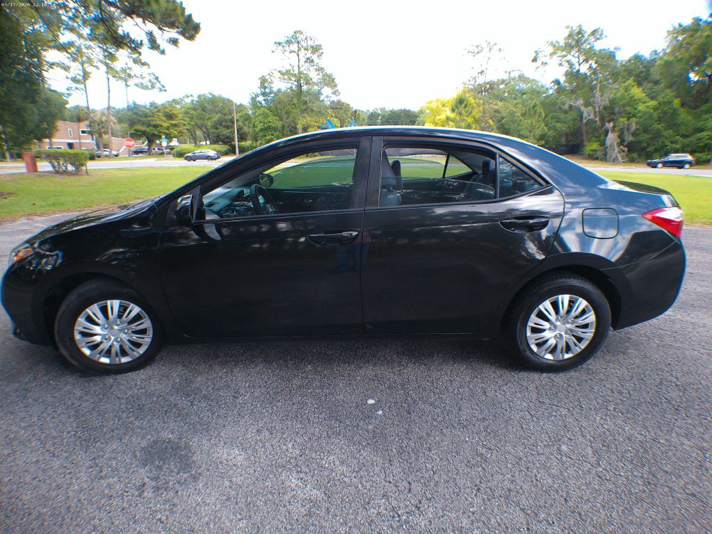 2016 Toyota Corolla Image 14