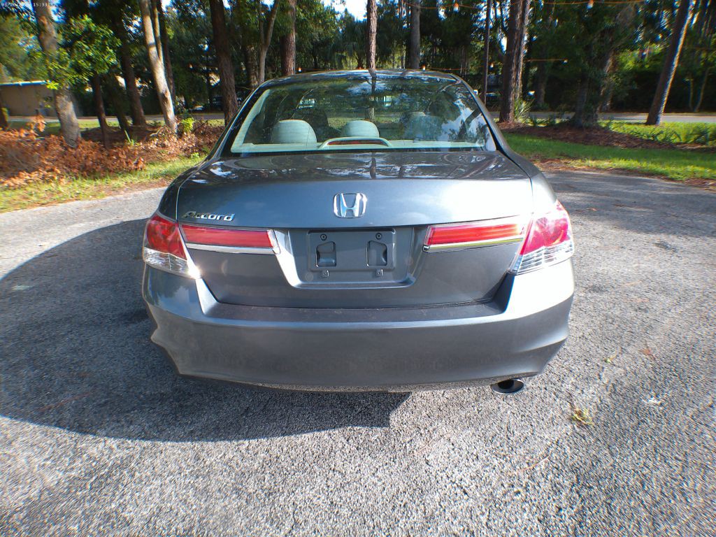 2012 Honda Accord Image 16