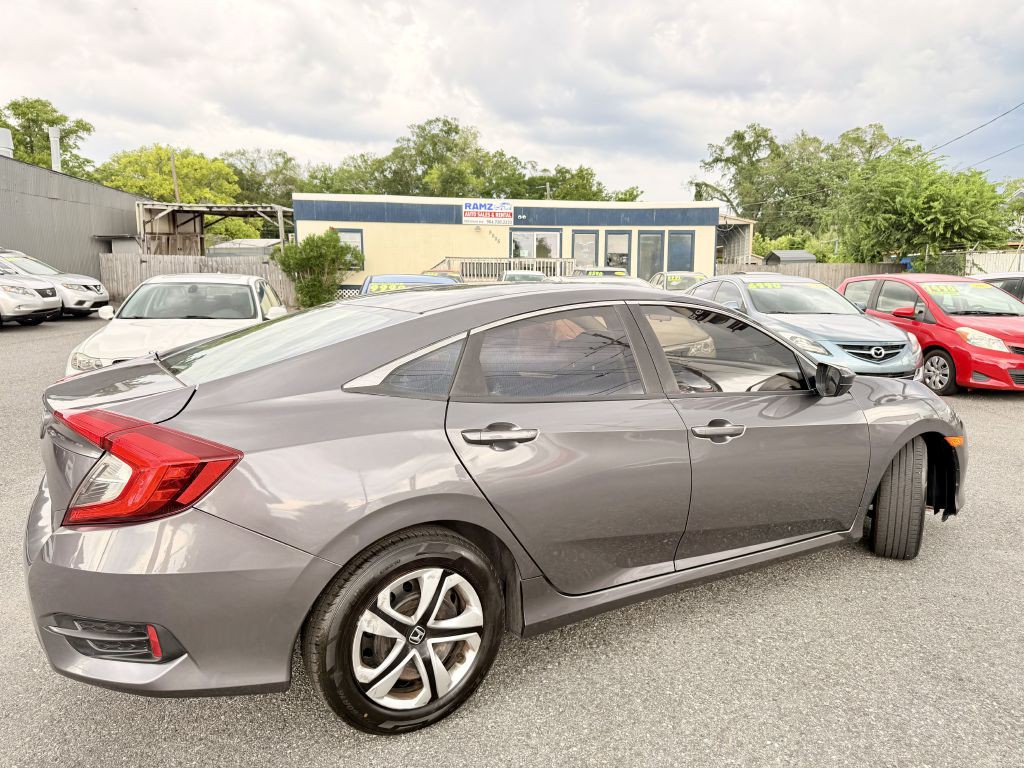 2017 Honda Civic Image 3