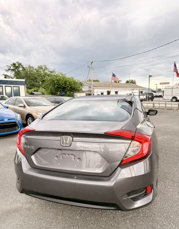 2017 Honda Civic Image 4
