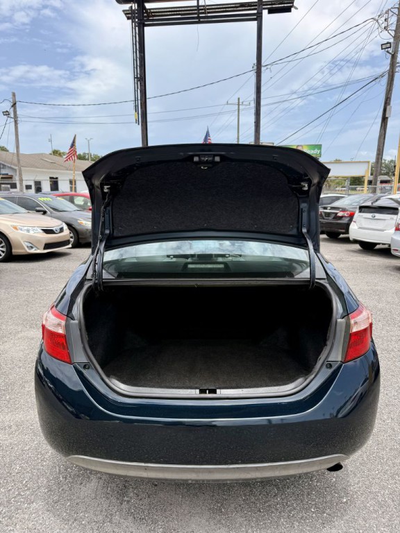 2018 Toyota Corolla Image 9