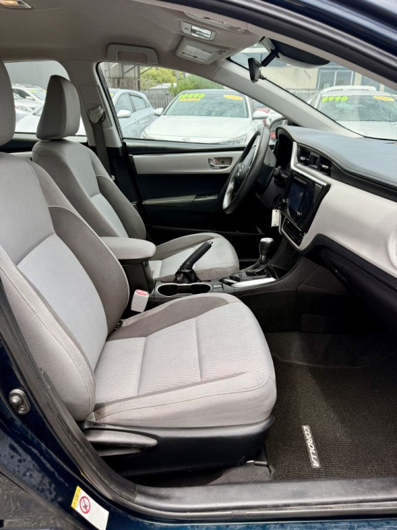 2018 Toyota Corolla Image 12