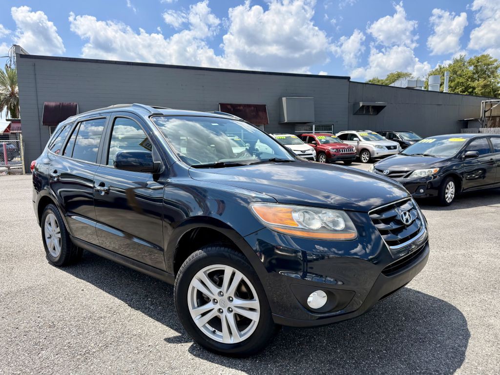 2011 Hyundai Santa Fe Image 2
