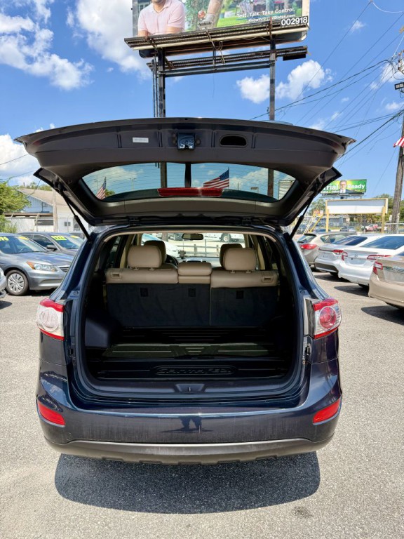 2011 Hyundai Santa Fe Image 9
