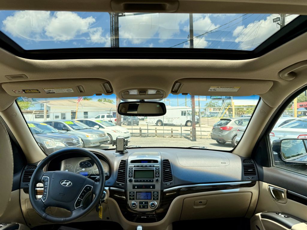 2011 Hyundai Santa Fe Image 10