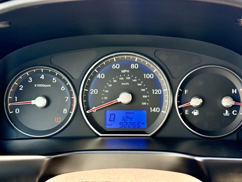 2011 Hyundai Santa Fe Image 11