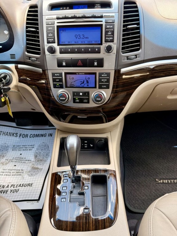 2011 Hyundai Santa Fe Image 19