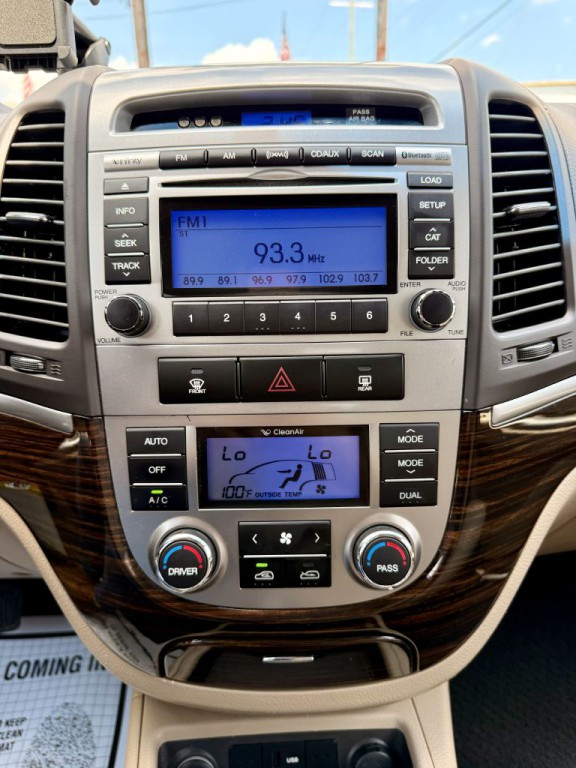 2011 Hyundai Santa Fe Image 20