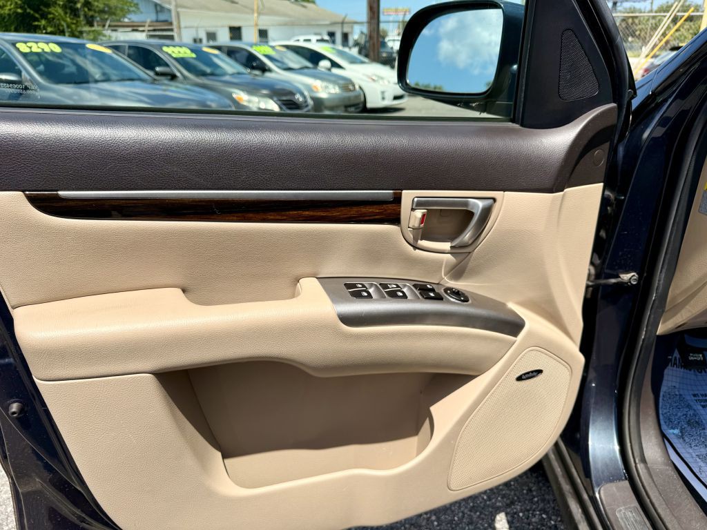 2011 Hyundai Santa Fe Image 21