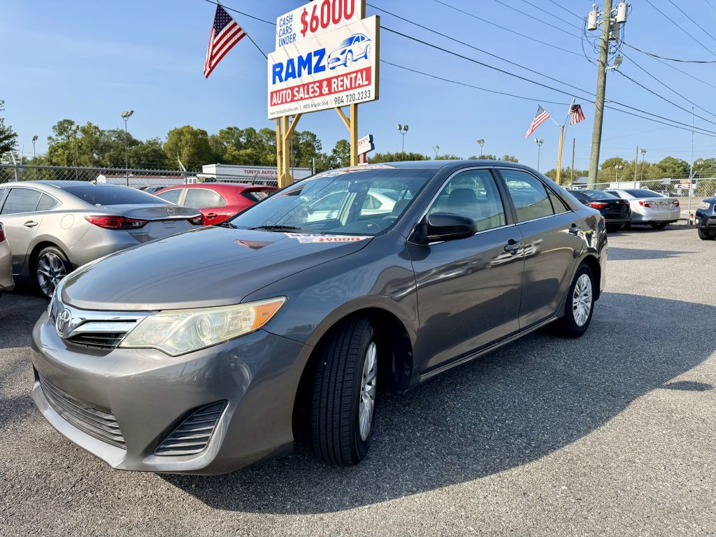 2012 Toyota Camry Image 3