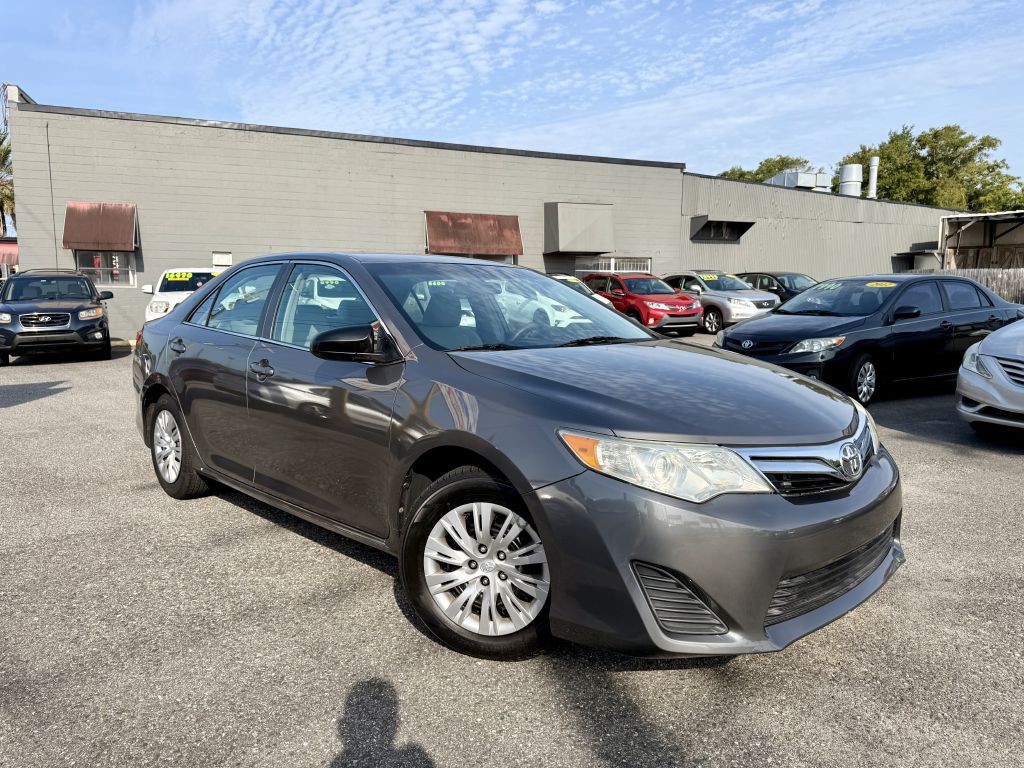 2012 Toyota Camry Image 7
