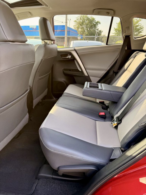 2013 Toyota Rav4 Image 21