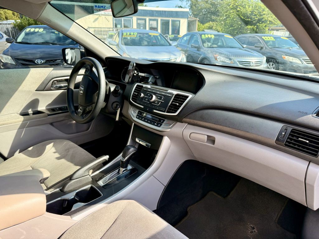 2013 Honda Accord Image 10