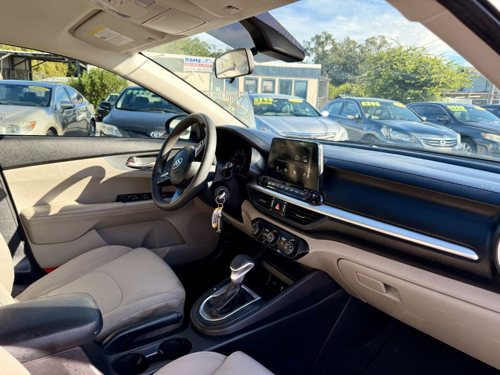 2021 Kia Forte Image 14