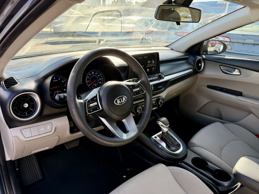 2021 Kia Forte Image 16