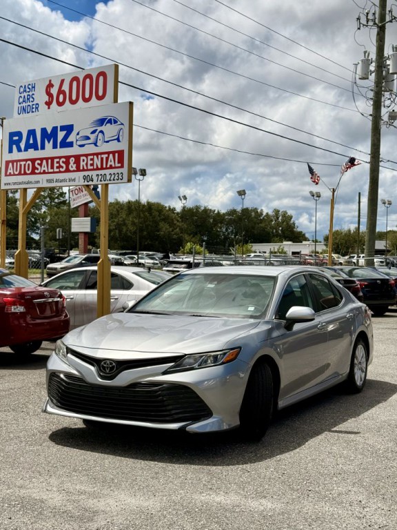 2019 Toyota Camry Image 1