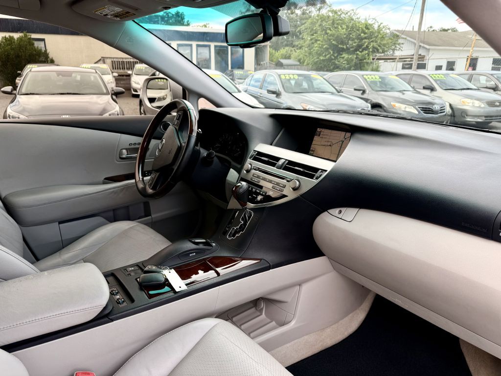 2012 Lexus RX Image 12