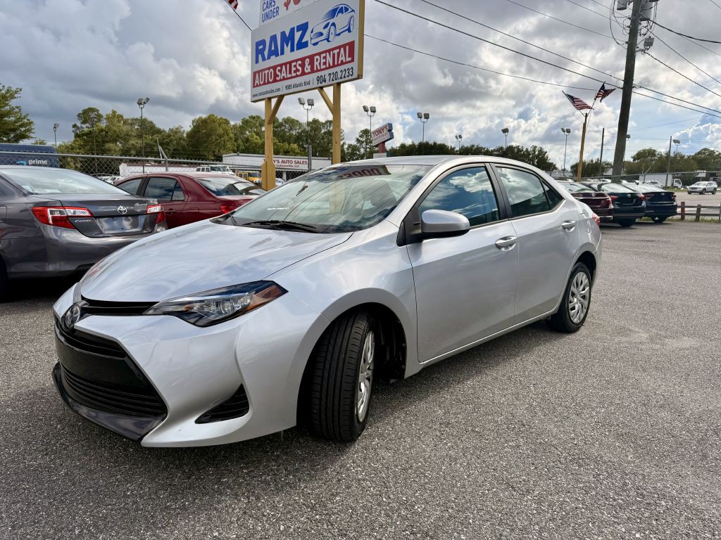 2017 Toyota Corolla Image 2
