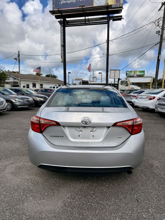 2017 Toyota Corolla Image 8