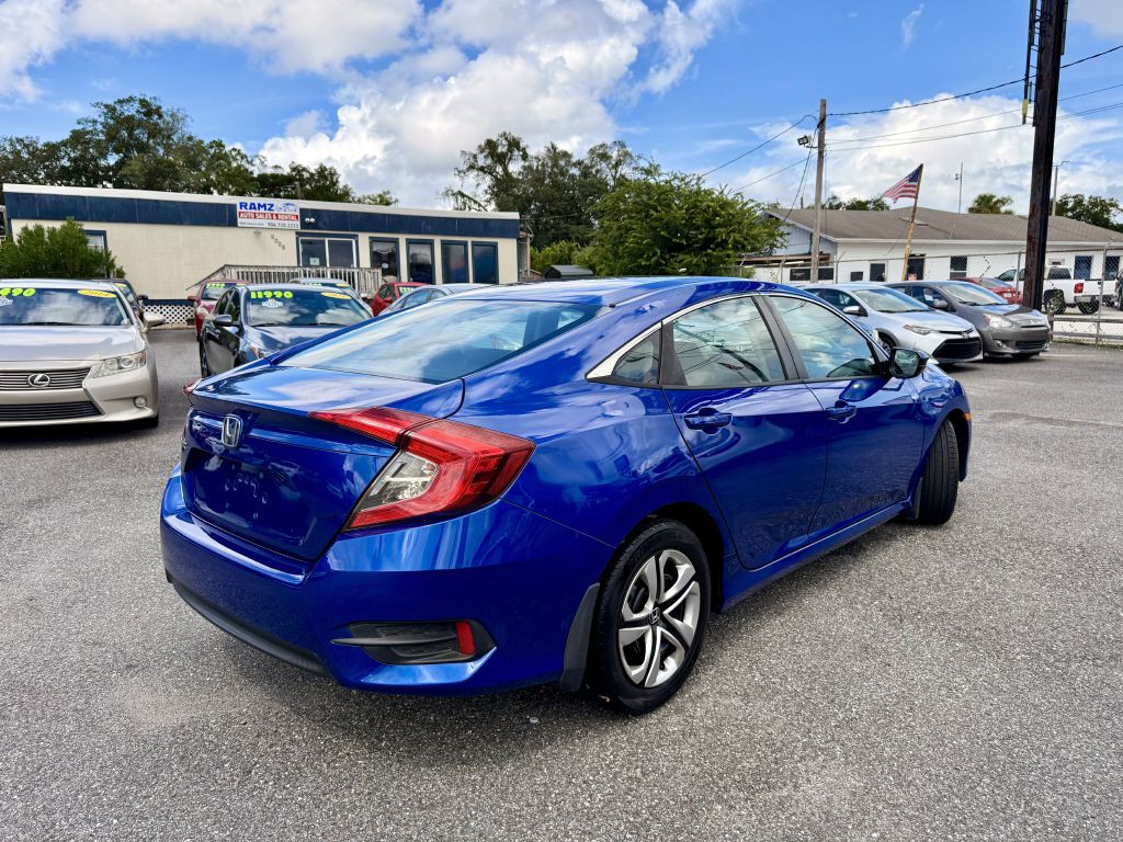 2017 Honda Civic Image 5