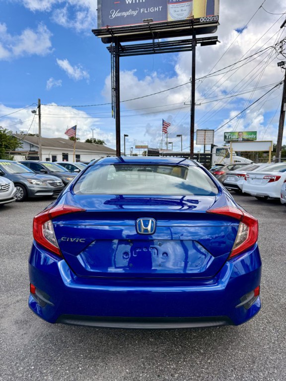 2017 Honda Civic Image 9