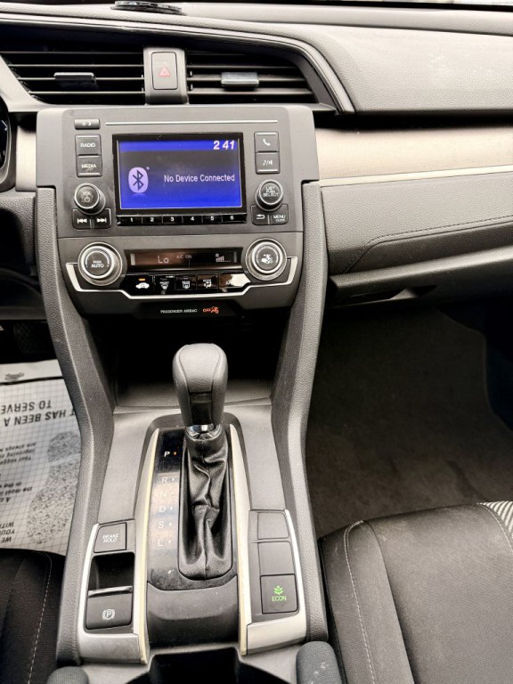 2017 Honda Civic Image 16